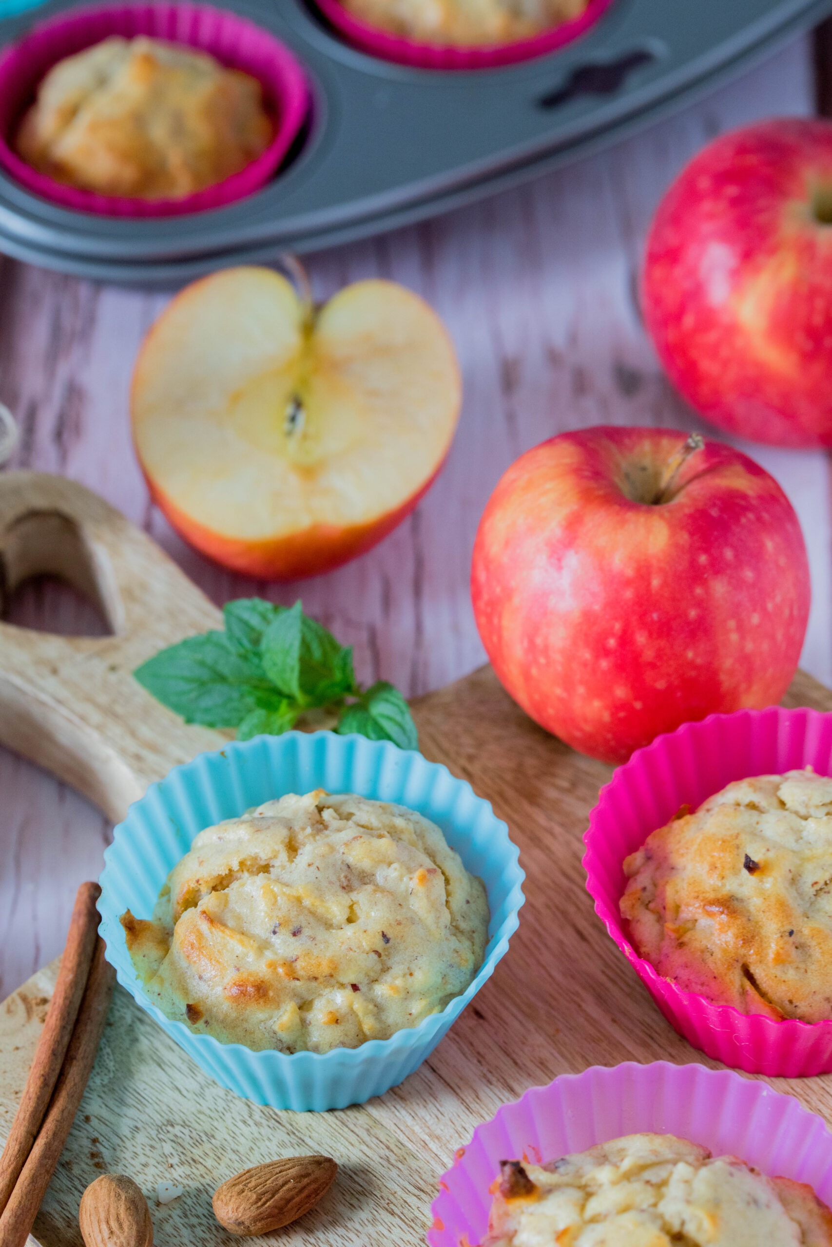 Gesund, einfach und lecker: Apfel-Nuss Muffins für Kinder